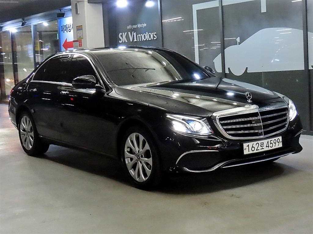 Mercedes Benz E class 2020 Negro - Importación desde Corea - HF Imports Iquique - Foto 1
