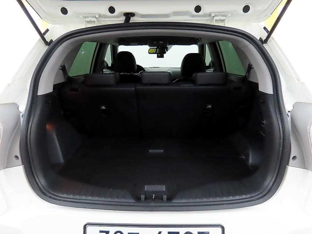 Ssangyong Tivoli 2017 Blanco - Importación desde Corea - HF Imports Iquique - Foto 20