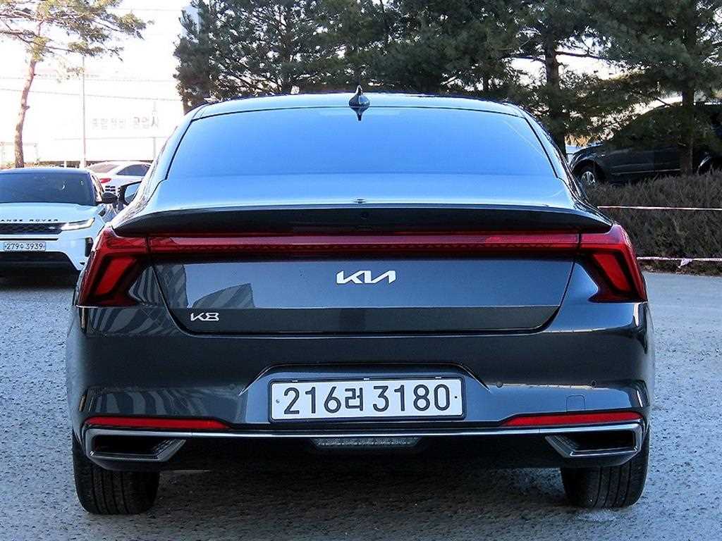 KIA K8 - Vista 6