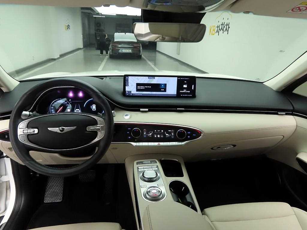 Genesis GV70 - Vista 9