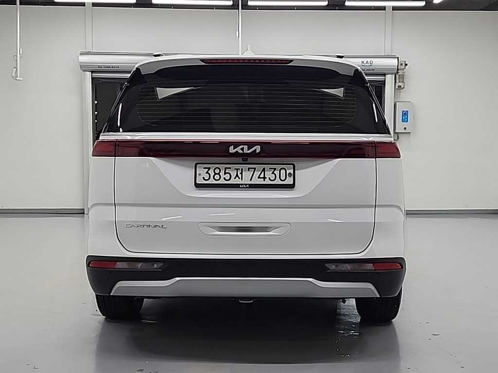 KIA Carnival - Vista 3