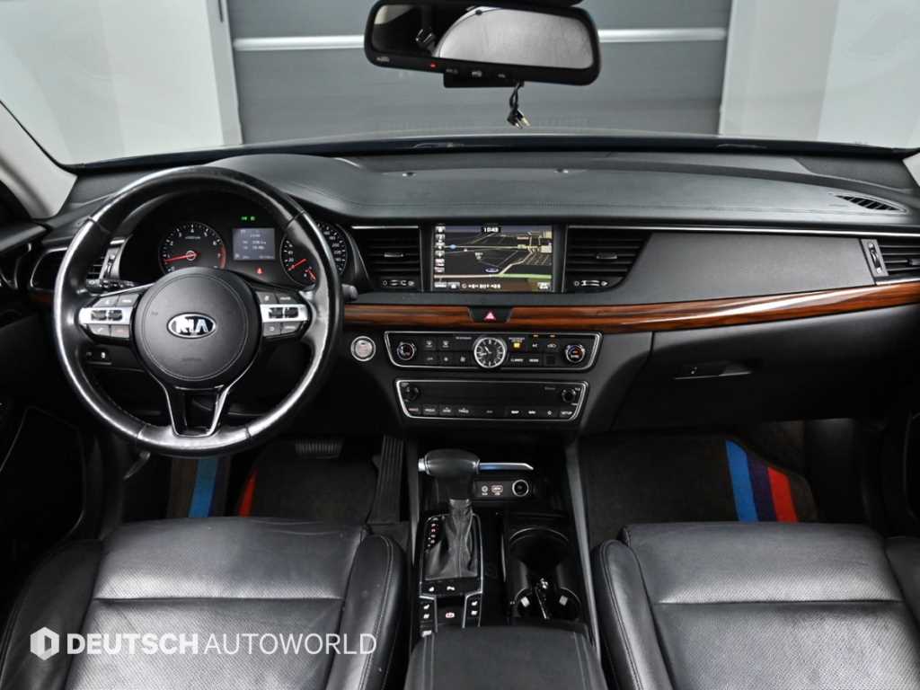 KIA K7 - Vista 9