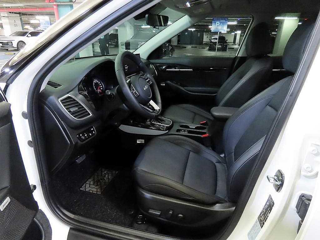 KIA Seltos - Vista 8