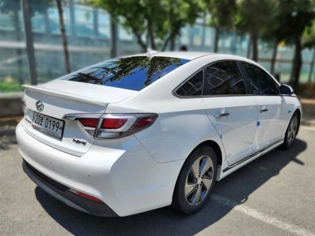 HYUNDAI Sonata - Vista 8