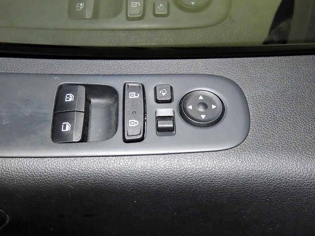 HYUNDAI Staria 2021 Gris - Importación desde Corea - HF Imports Iquique - Foto 15