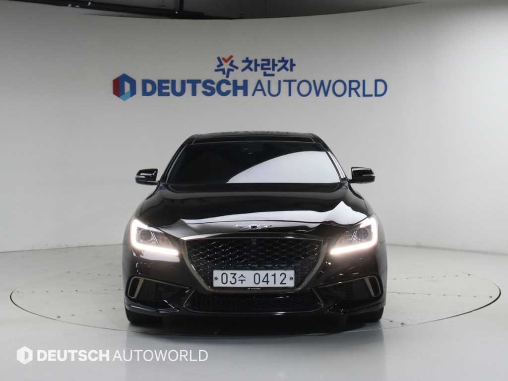 HYUNDAI Genesis - Vista 3