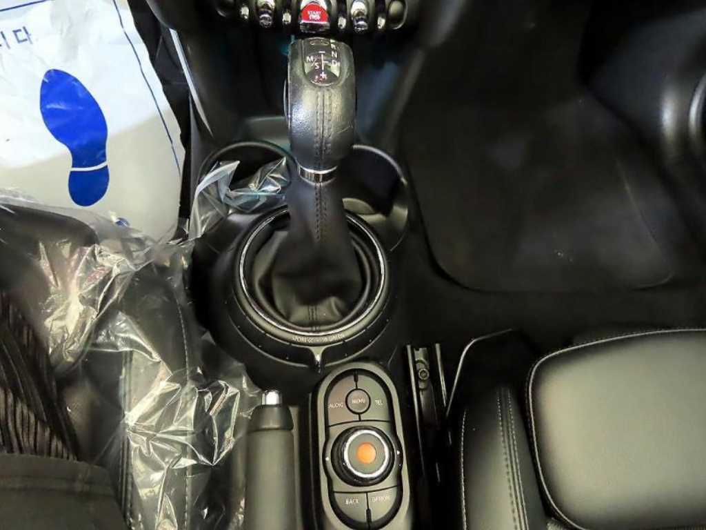 Mini Cooper Convertible 2017 - Importación desde Corea - HF Imports Iquique - Foto 18