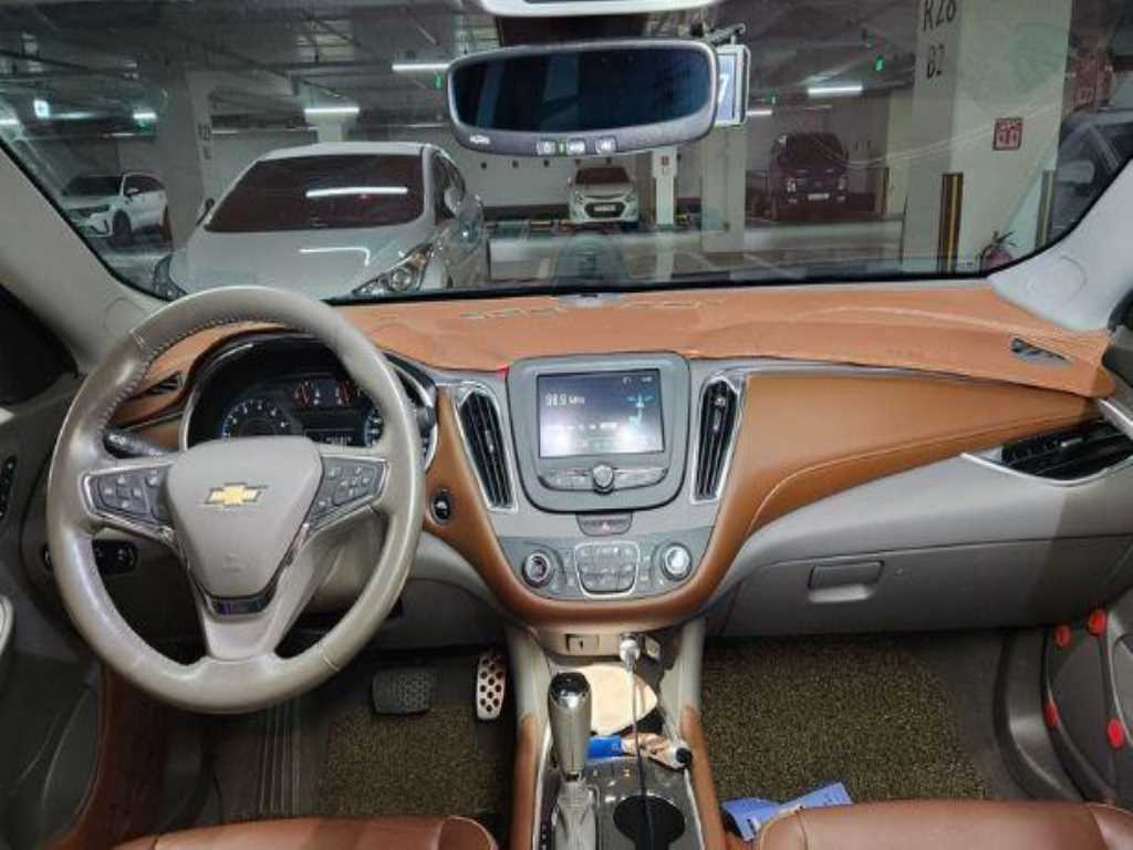 Chevrolet Malibu - Vista 6