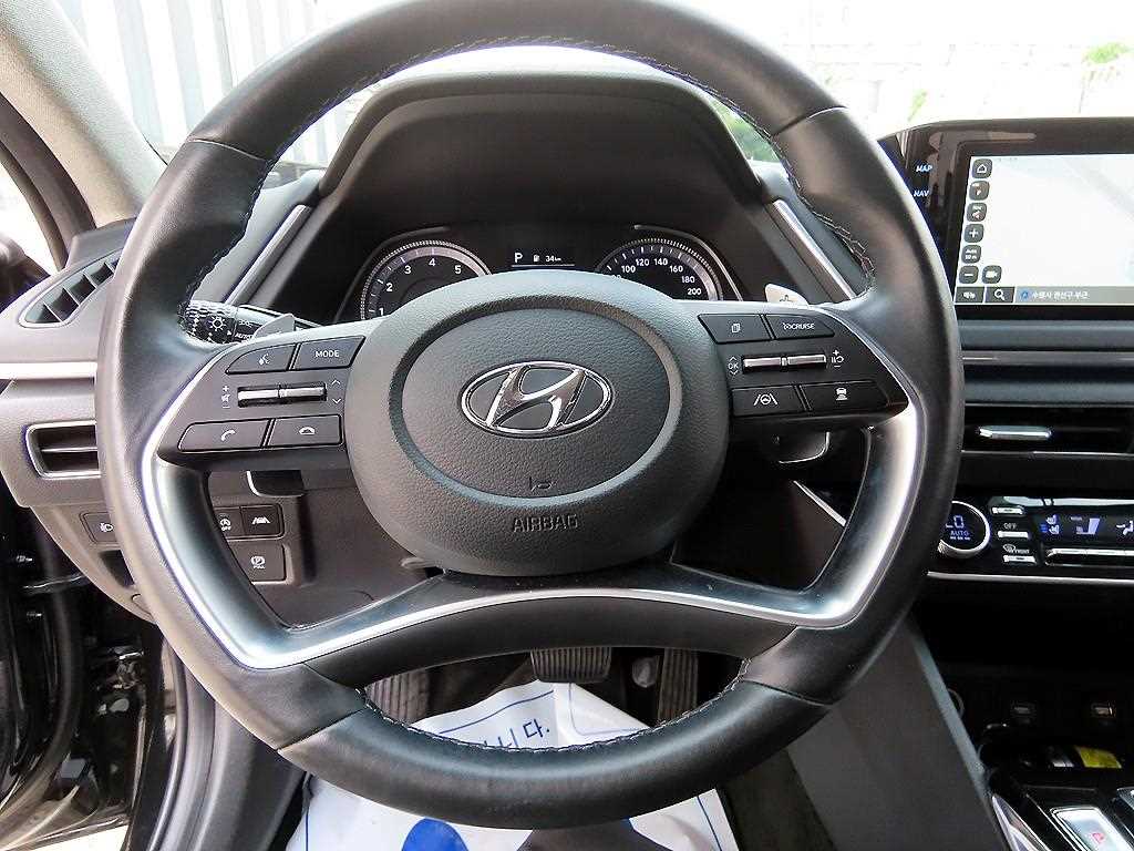 HYUNDAI Sonata - Vista 10
