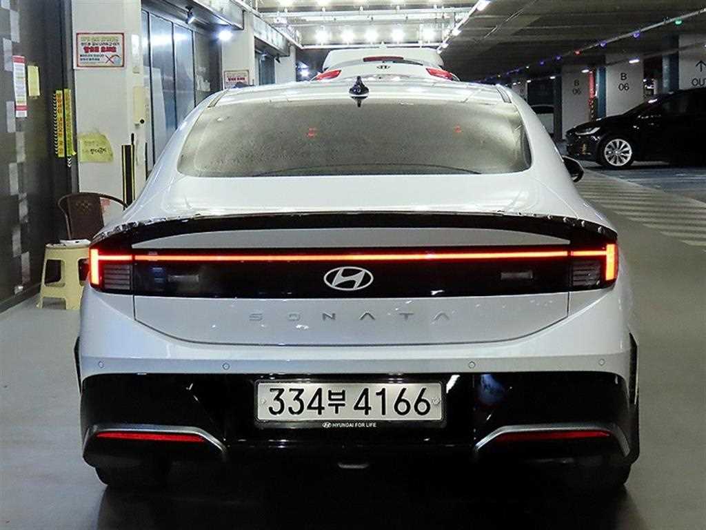 HYUNDAI Sonata - Vista 7