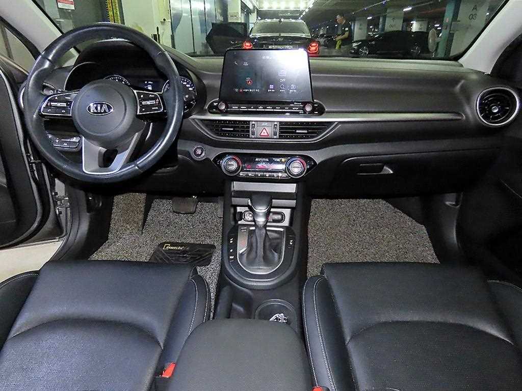 KIA K3 - Vista 12