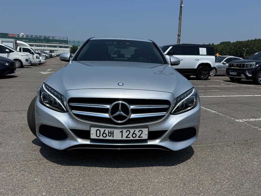 Mercedes Benz C Class 2017 Gris - Importación desde Corea - HF Imports Iquique - Foto 1
