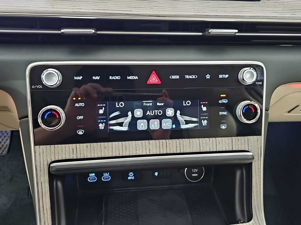 Genesis GV80 - Vista 12