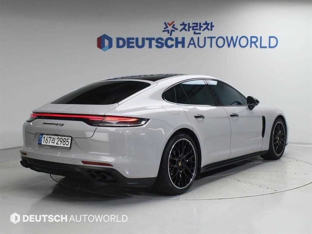 Porsche Panamera - Vista 2