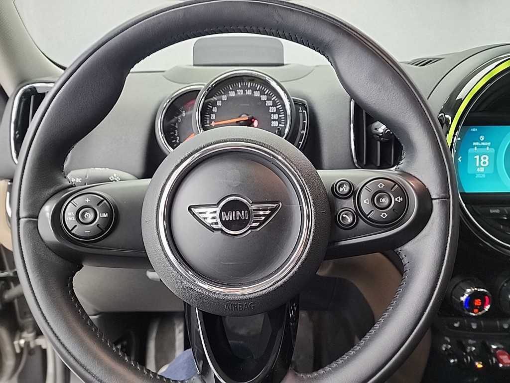Mini Countryman - Vista 11