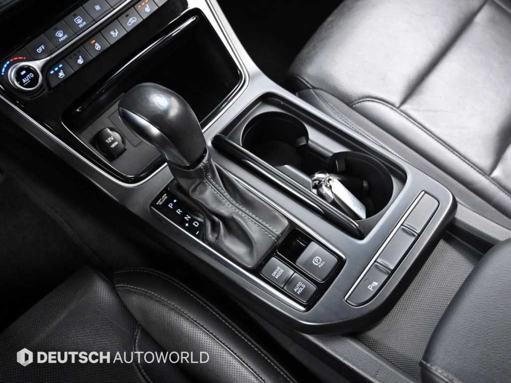 HYUNDAI Grandeur - Vista 11