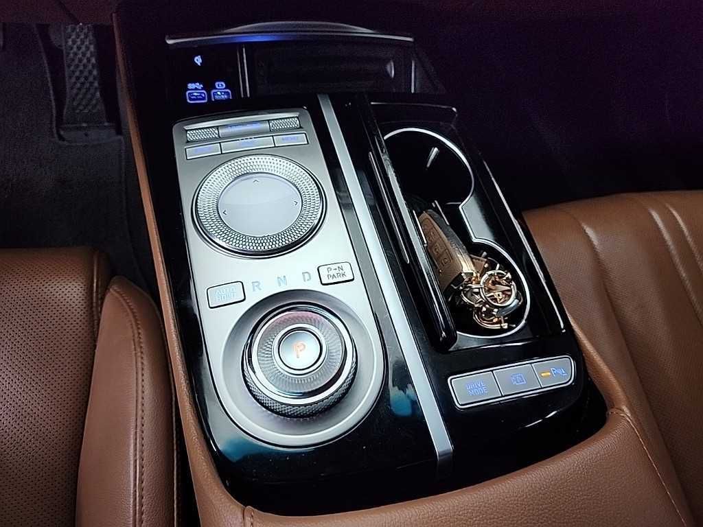 Genesis G80 - Vista 10