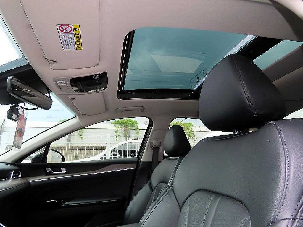 KIA K5 2020 Negro - Importación desde Corea - HF Imports Iquique - Foto 18