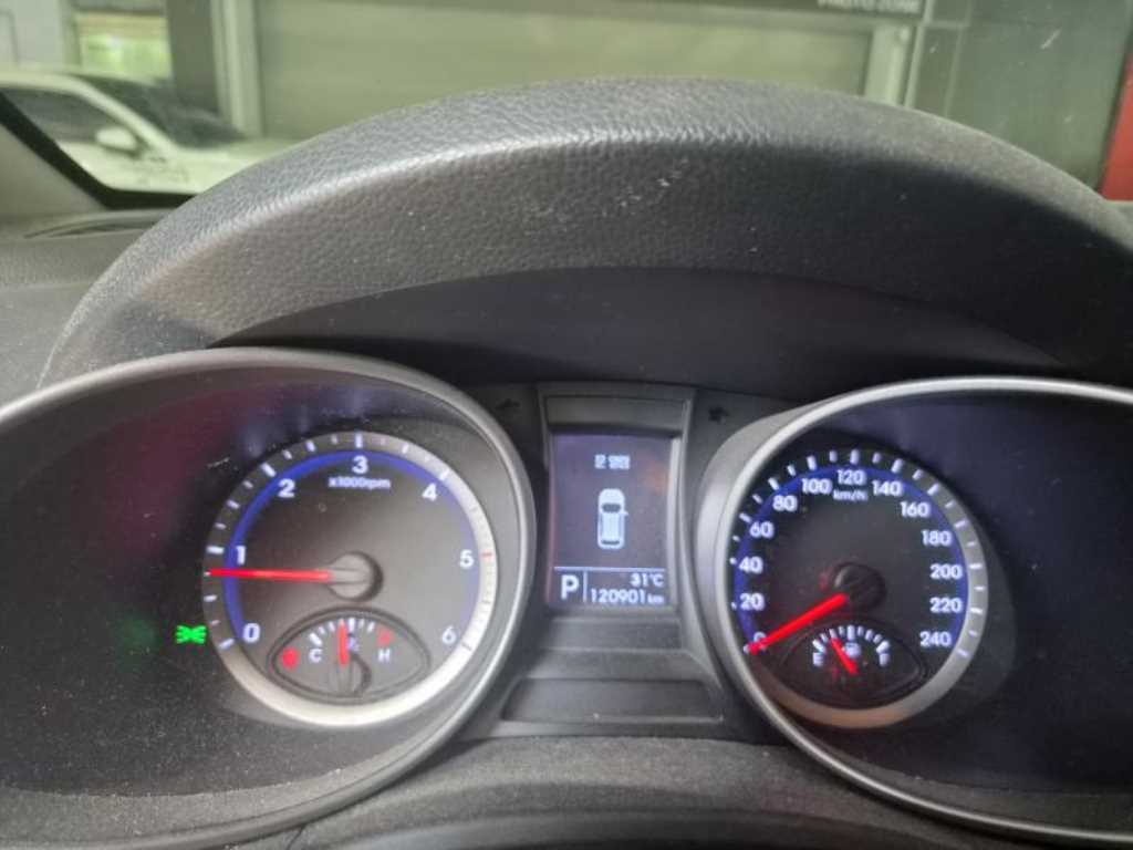 HYUNDAI Santa Fe - Vista 7