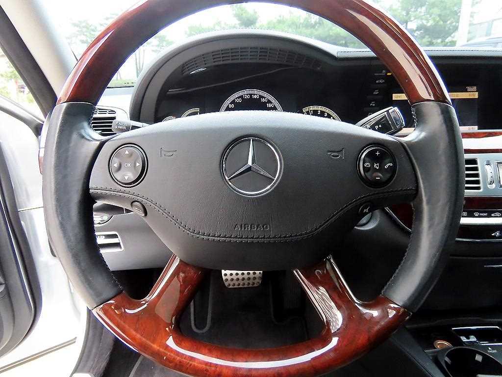 Mercedes Benz S Class - Vista 10