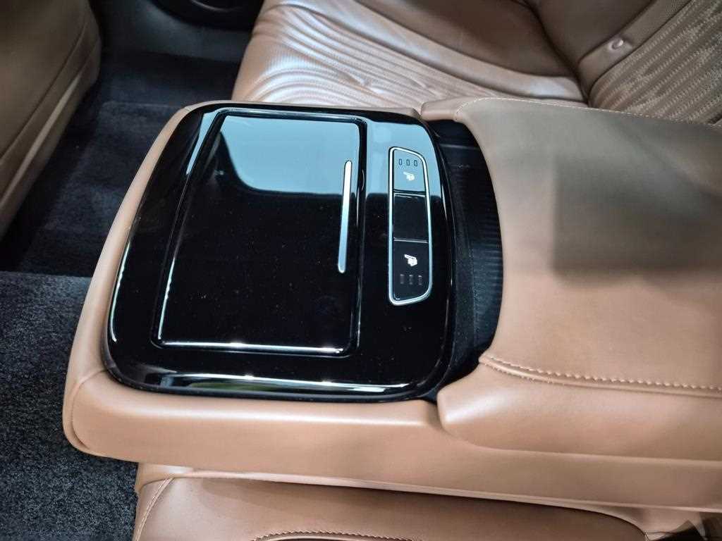 Genesis G80 - Vista 11