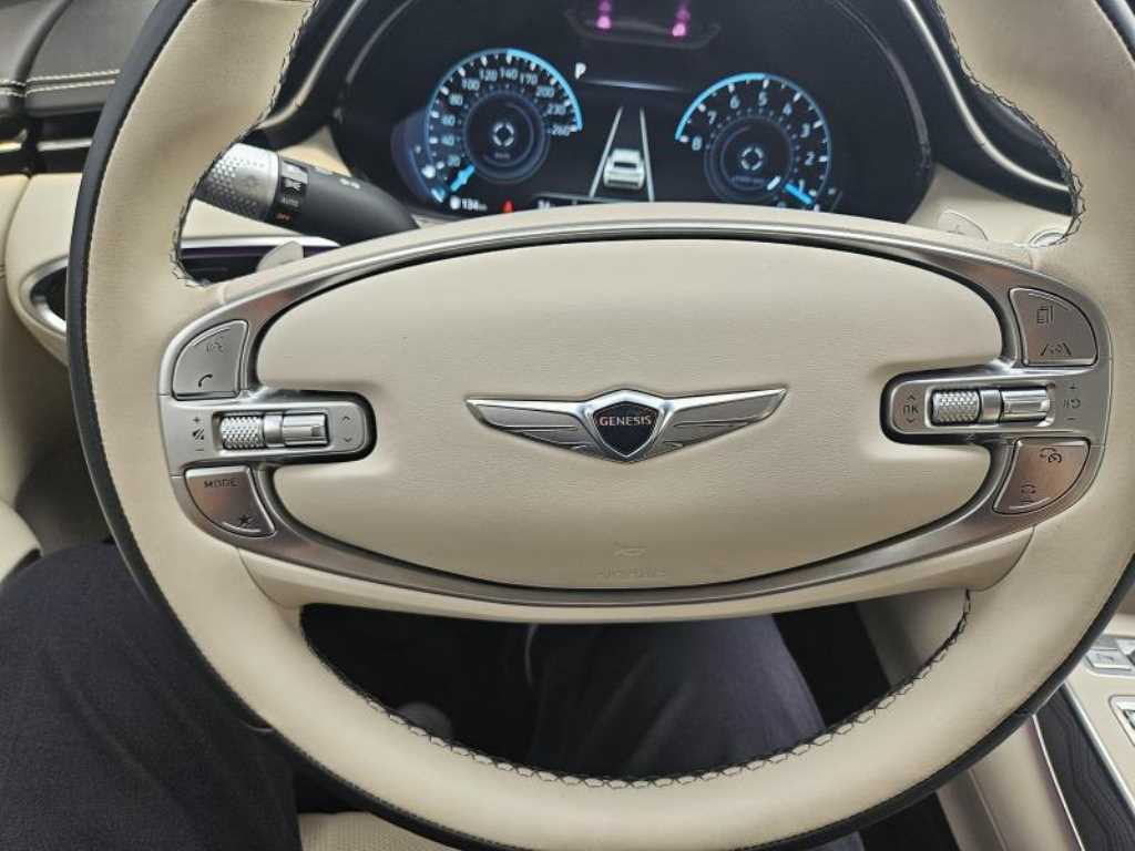 Genesis GV70 - Vista 7