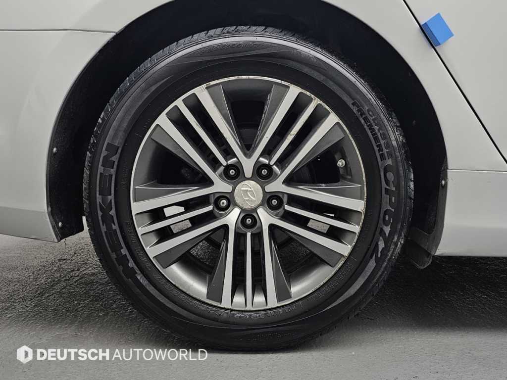 HYUNDAI Grandeur - Vista 7