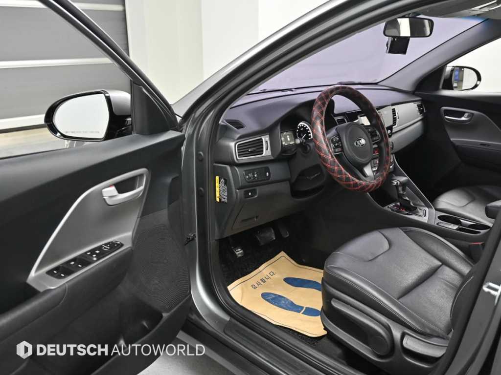 KIA Niro - Vista 12