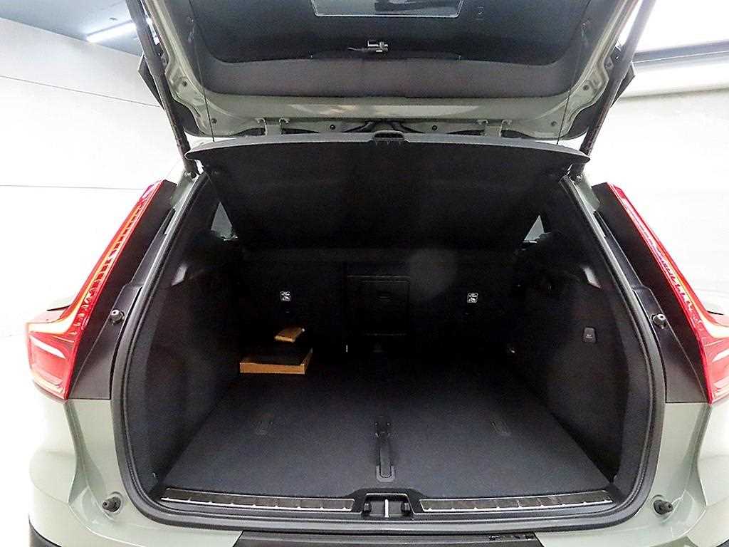Volvo XC40 2023 Verde - Importación desde Corea - HF Imports Iquique - Foto 20