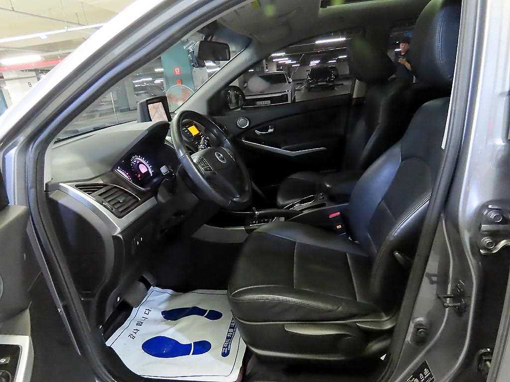 Ssangyong Korando - Vista 8