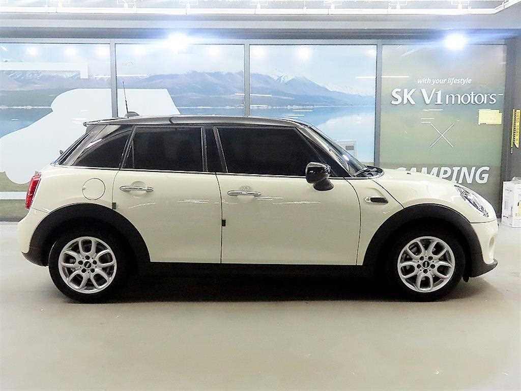 Mini Cooper - Vista 3