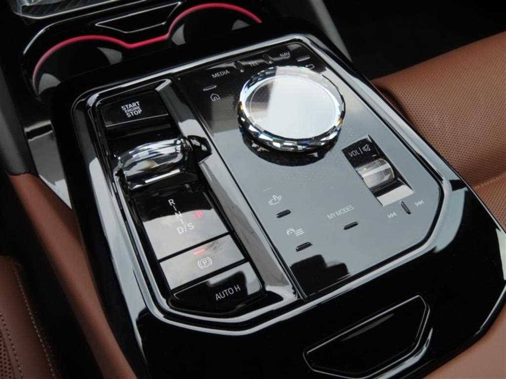 BMW 5 Series - Vista 8