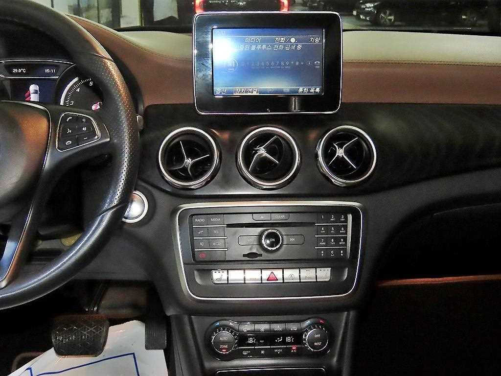 Mercedes Benz GLA Class 2017 Blanco - Importación desde Corea - HF Imports Iquique - Foto 13