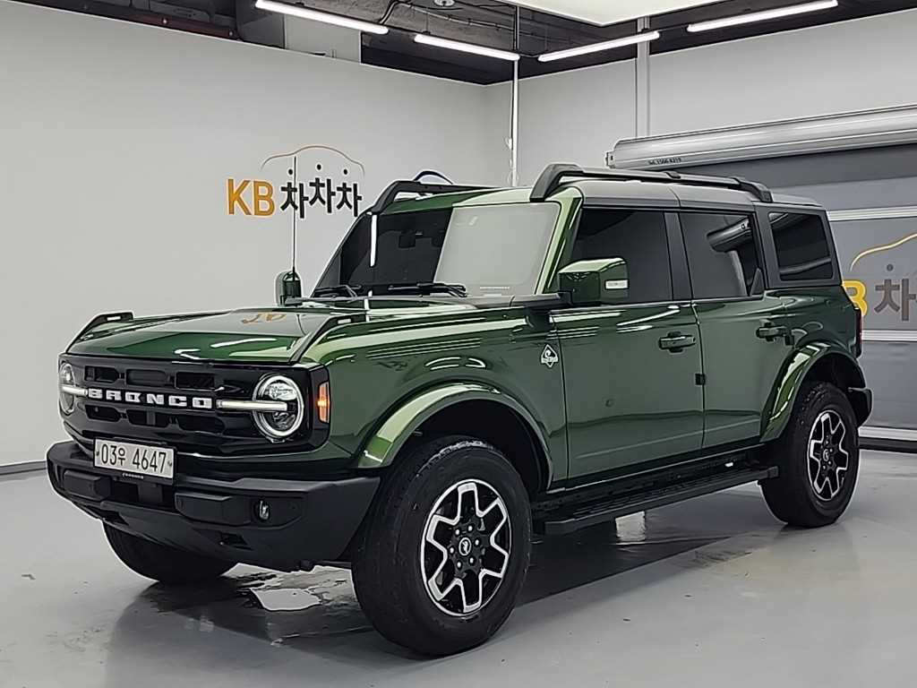 Ford Bronco 2023 Verde - Importación desde Corea - HF Imports Iquique - Foto 1