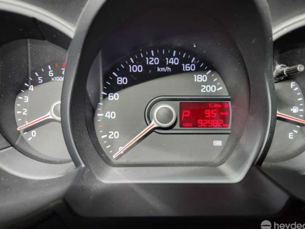 KIA Morning - Vista 11