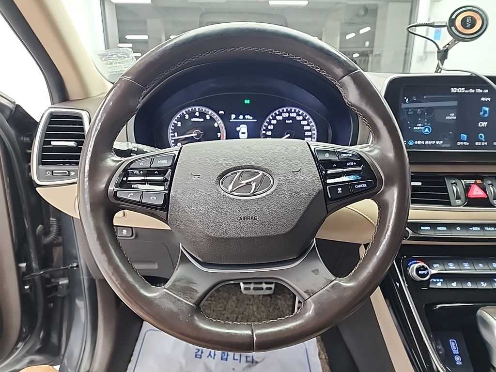 HYUNDAI Grandeur - Vista 11