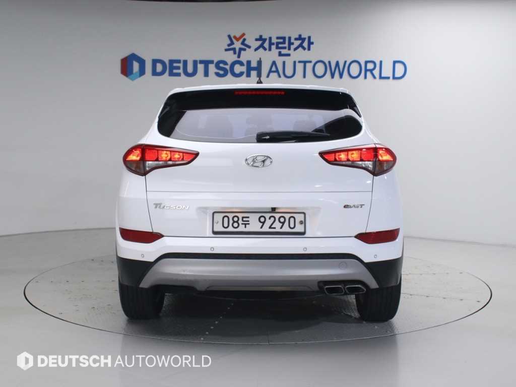 HYUNDAI Tucson - Vista 6