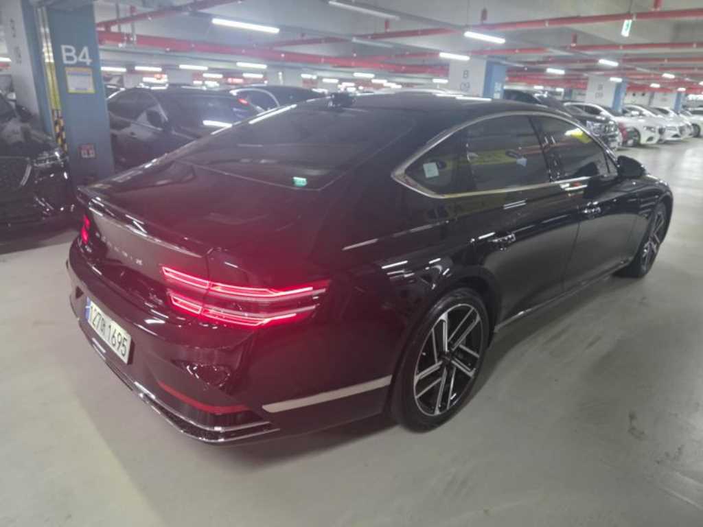 Genesis G80 - Vista 6