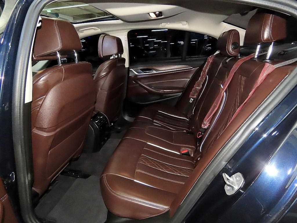 BMW 5 Series - Vista 9