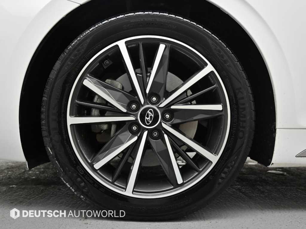 HYUNDAI Grandeur - Vista 7