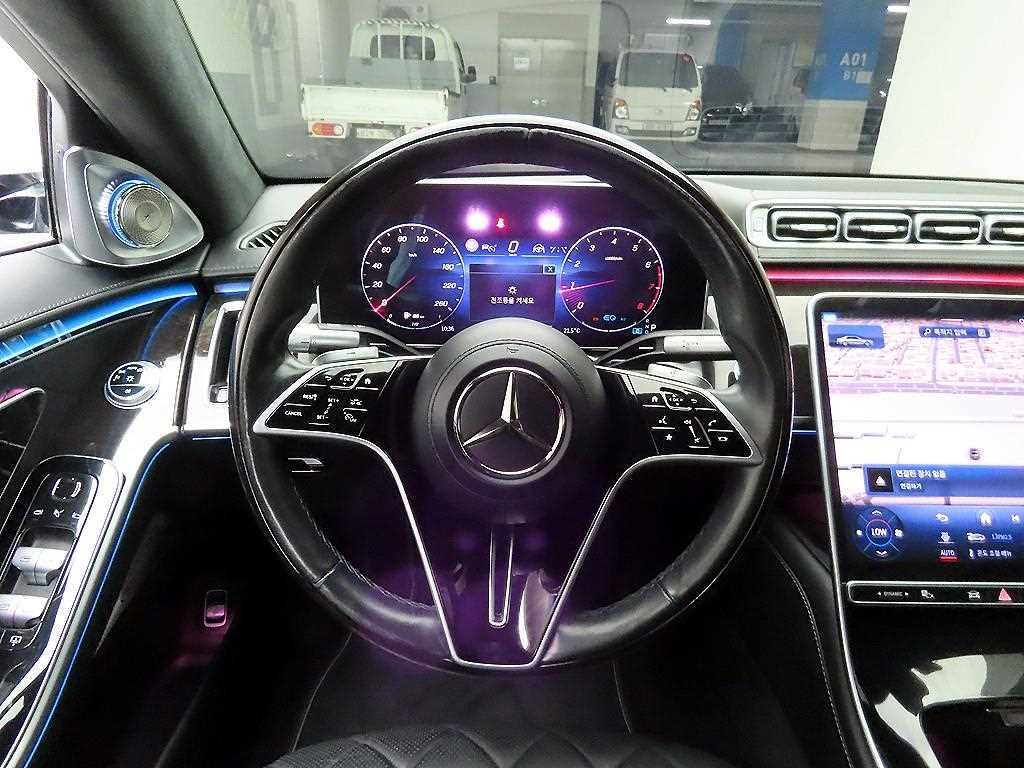 Mercedes Benz S Class - Vista 9