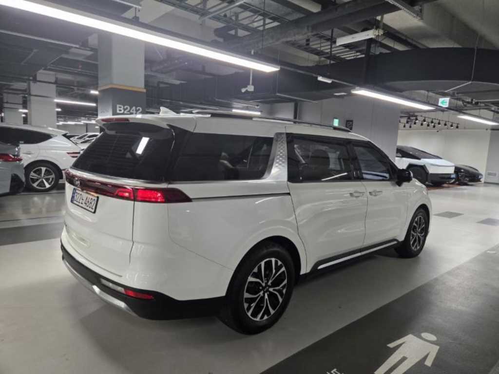 KIA Carnival - Vista 3