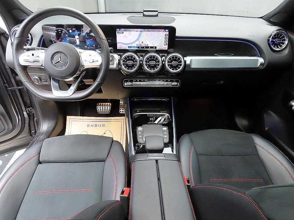 Mercedes Benz GLB Class - Vista 9