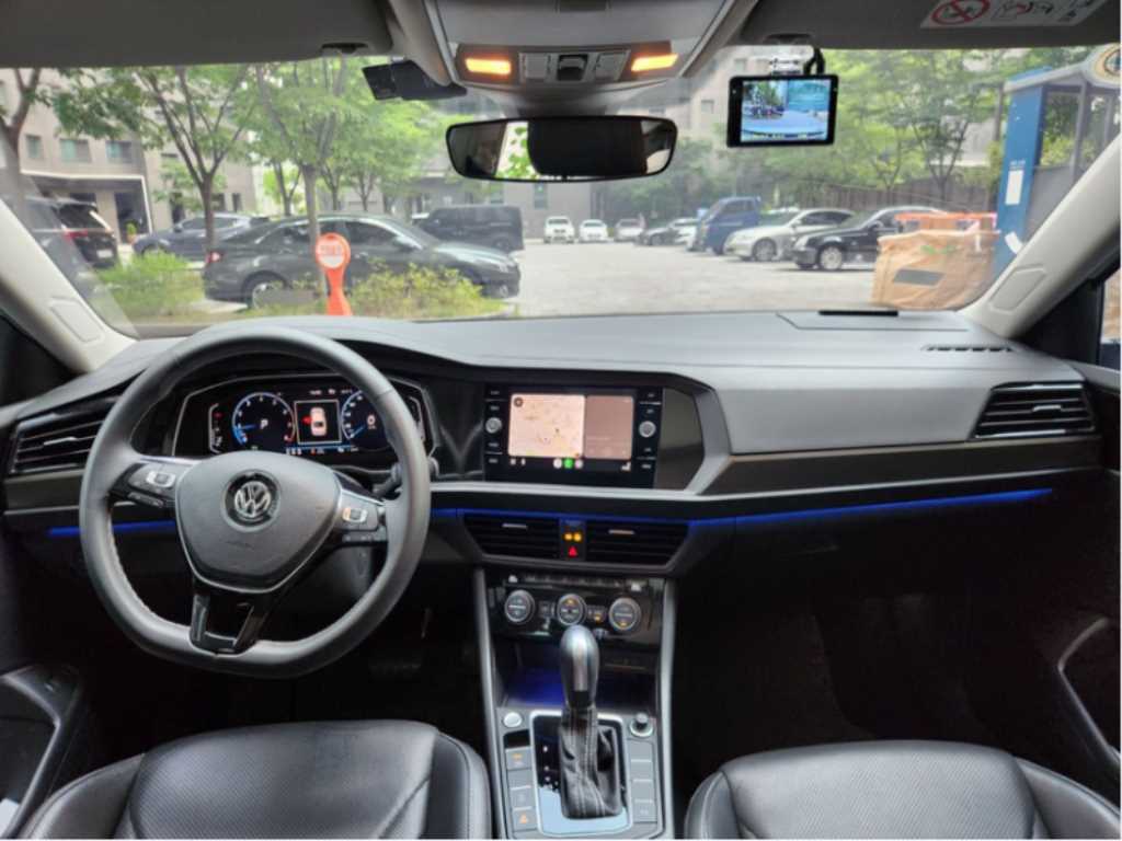 Volkswagen Jetta - Vista 10