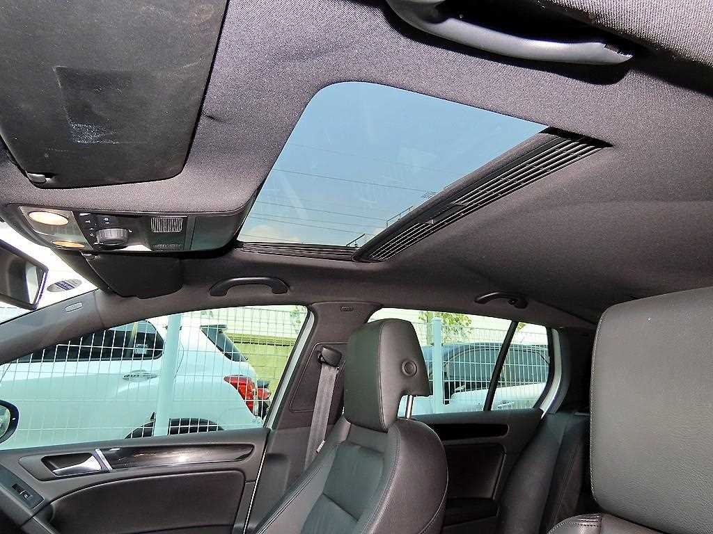 Volkswagen Golf 2010 Plateado - Importación desde Corea - HF Imports Iquique - Foto 19