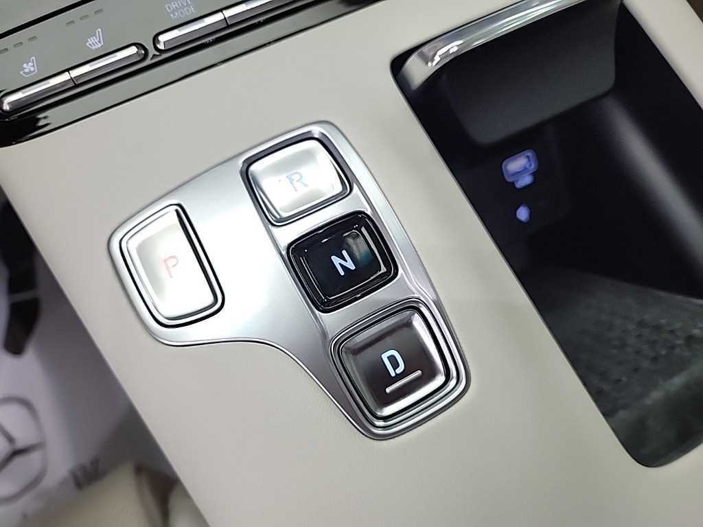HYUNDAI Grandeur - Vista 9