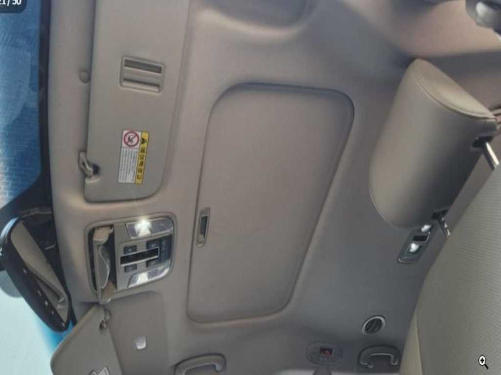 KIA Carnival - Vista 7