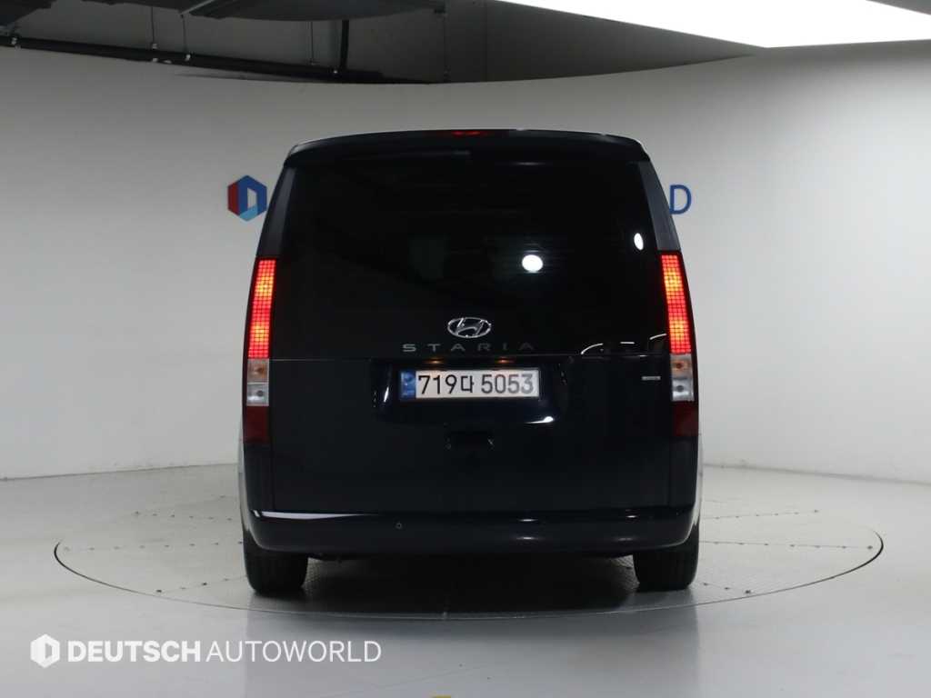 HYUNDAI Staria - Vista 6