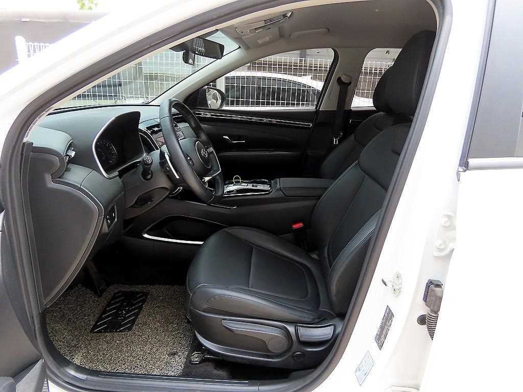 HYUNDAI Tucson - Vista 7