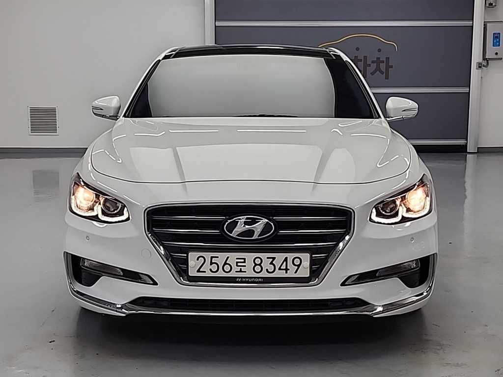 HYUNDAI Grandeur - Vista 2